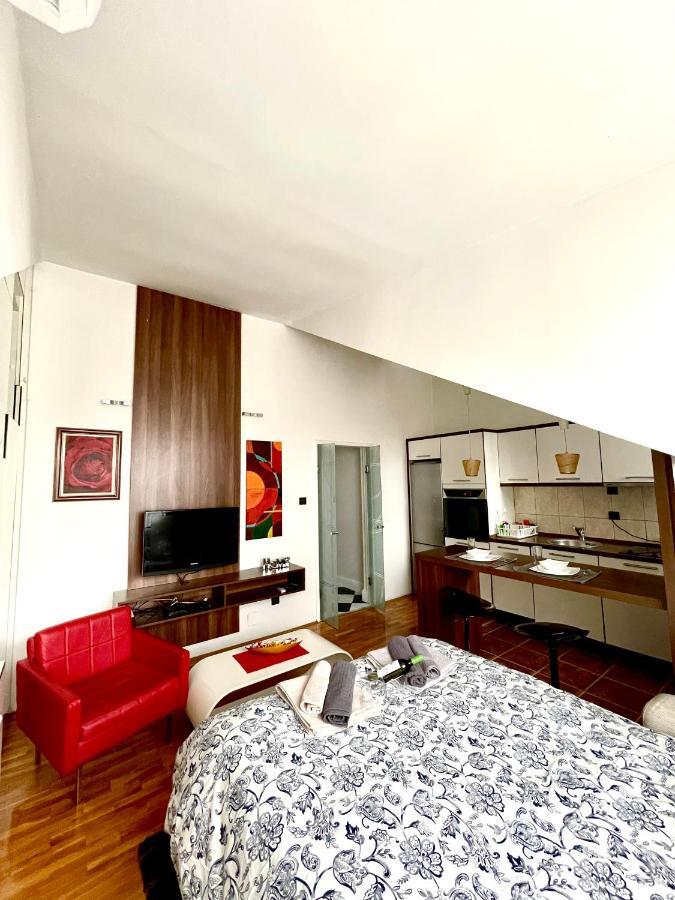 Triangle City Apartment 1 Белград Екстериор снимка